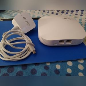 eero Pro mesh wifi router/range extender